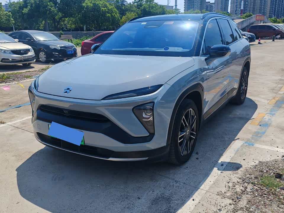 NIO ES6