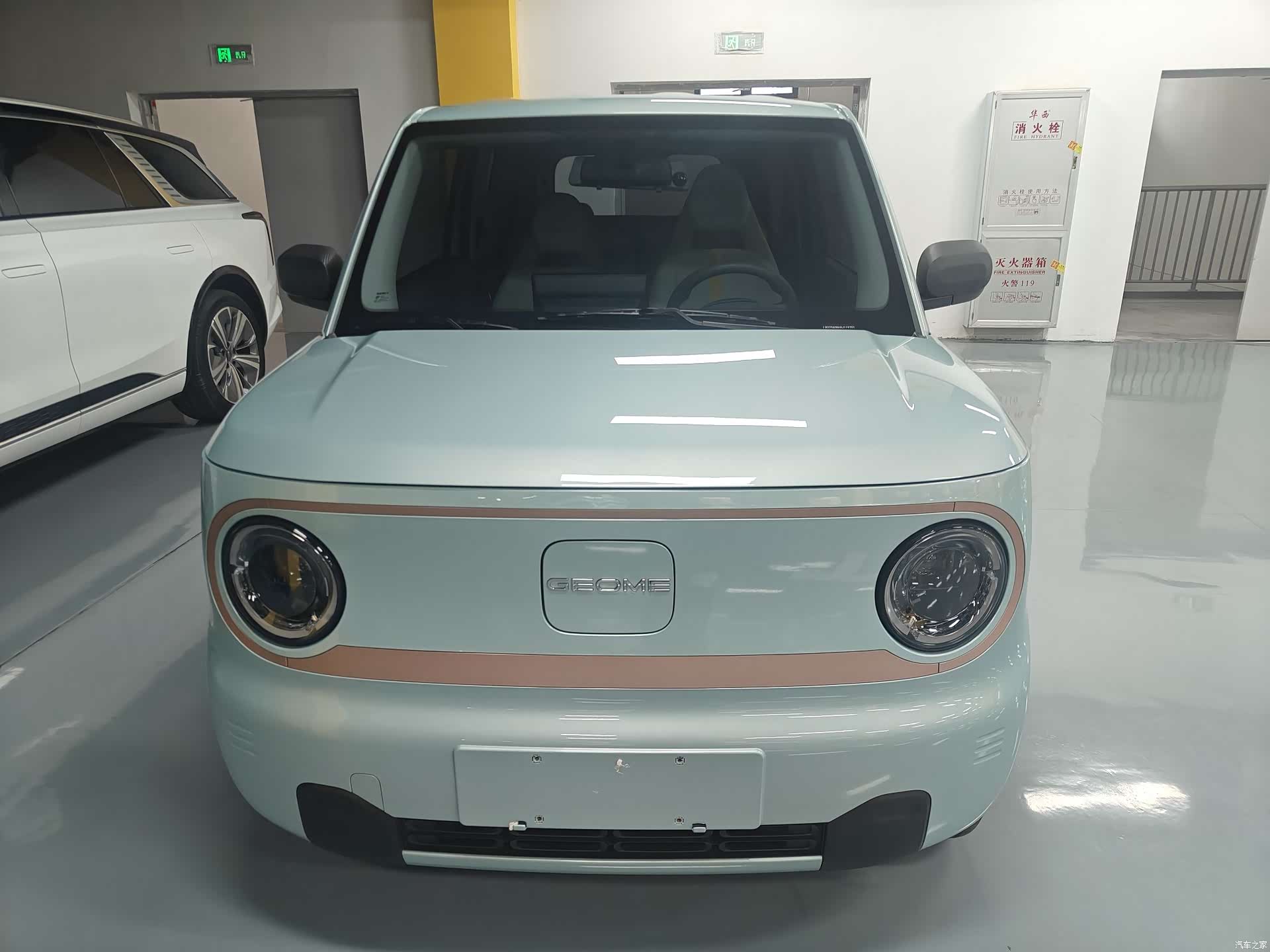 Geely Panda, 2025 3