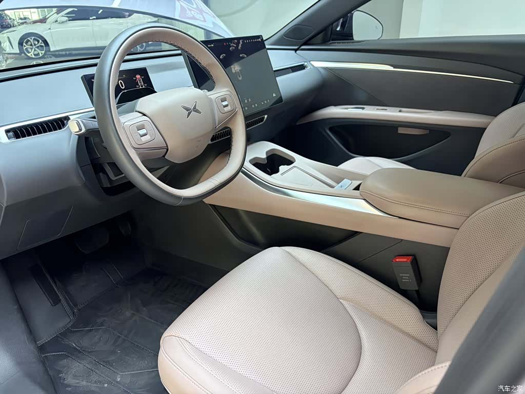 Xpeng Mona M03, 2025 10