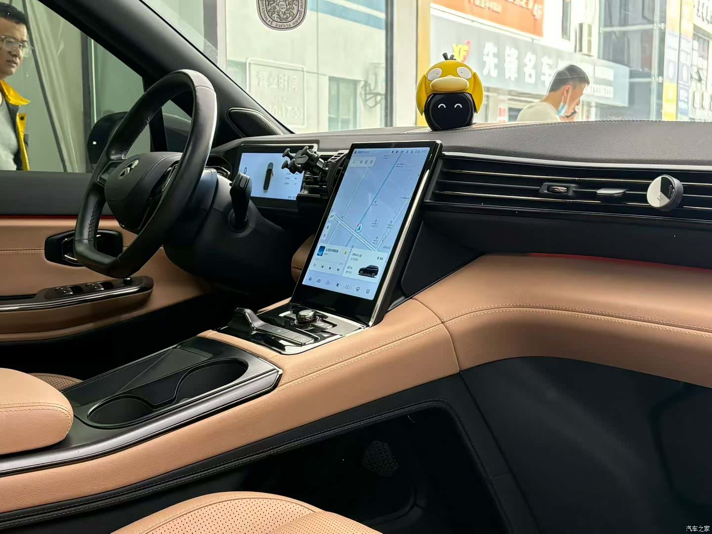 NIO ES8, 2020 7