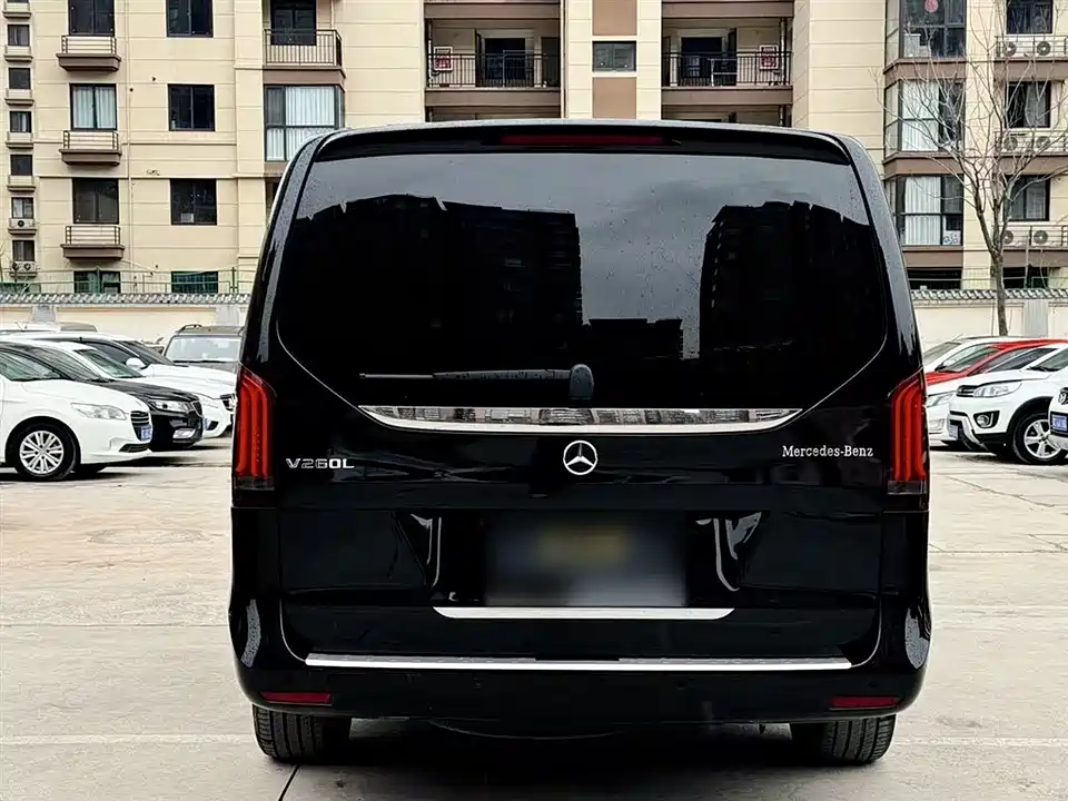 Mercedes-Benz V-class