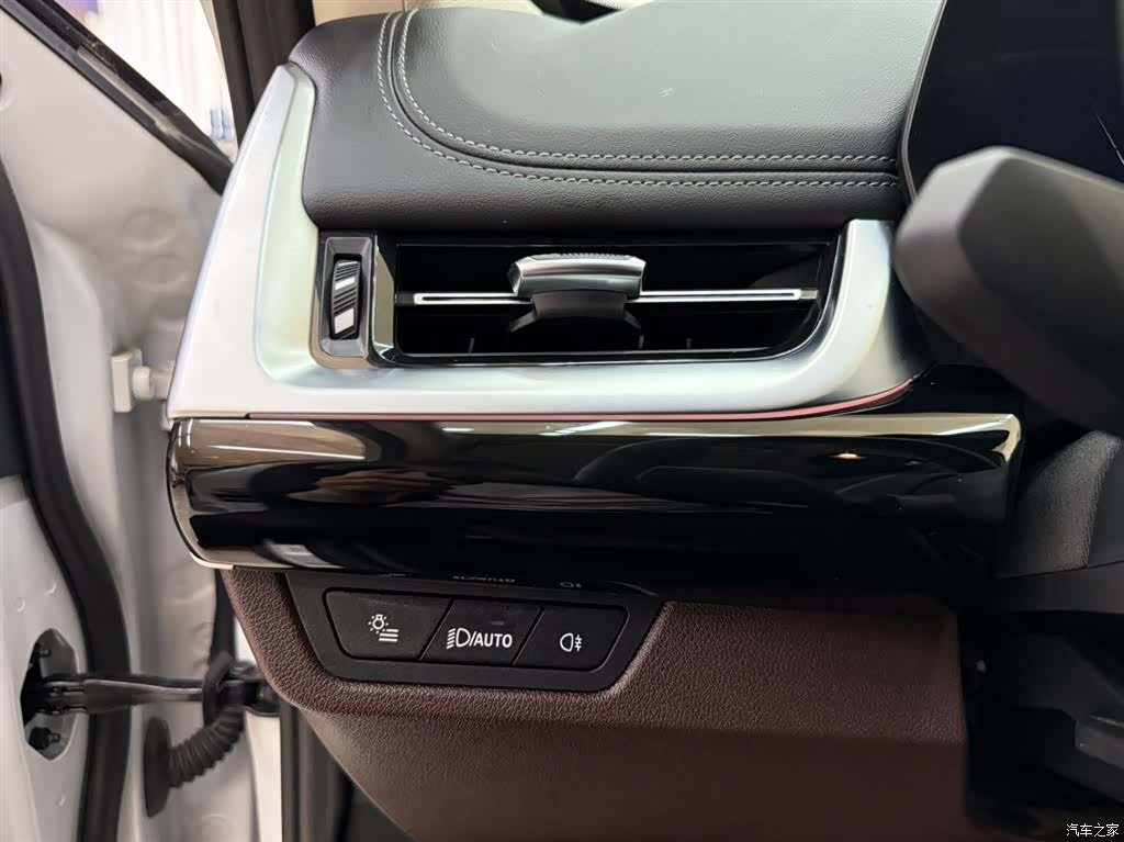 BMW X1, 2023 9