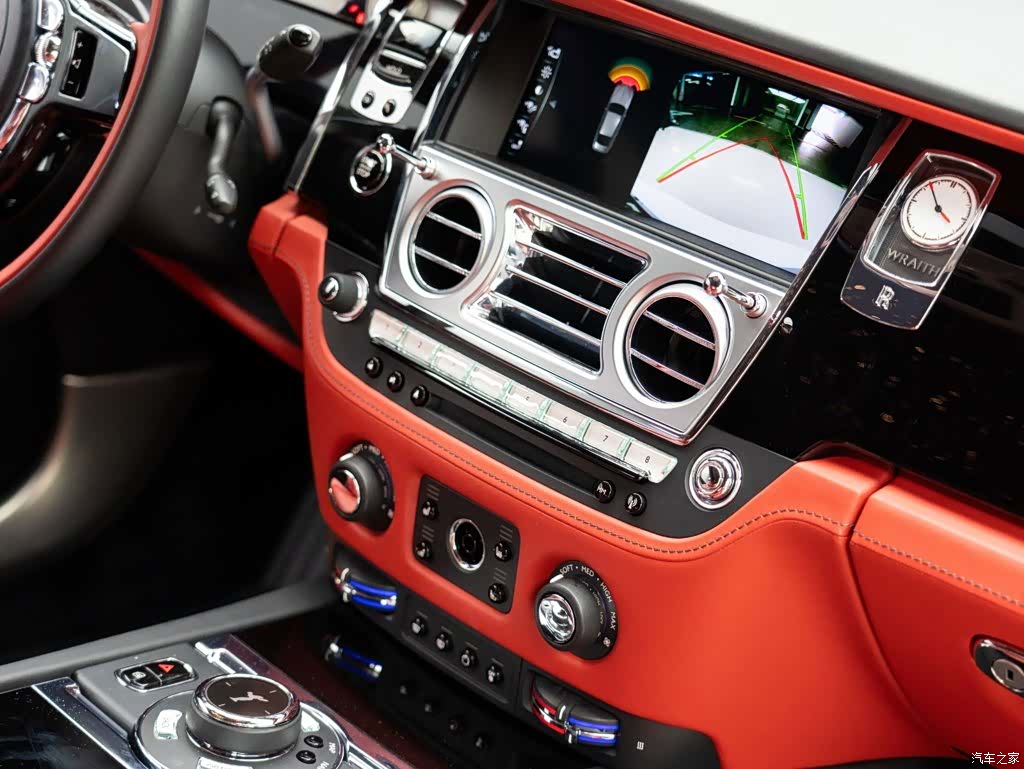 Rolls-Royce Wraith, 2018 16