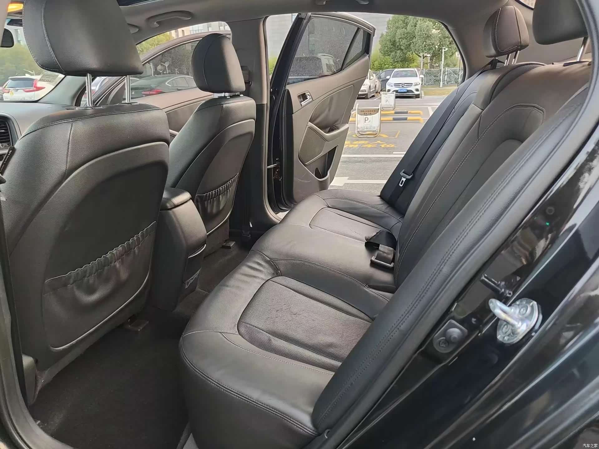 Kia K5, 2011 8