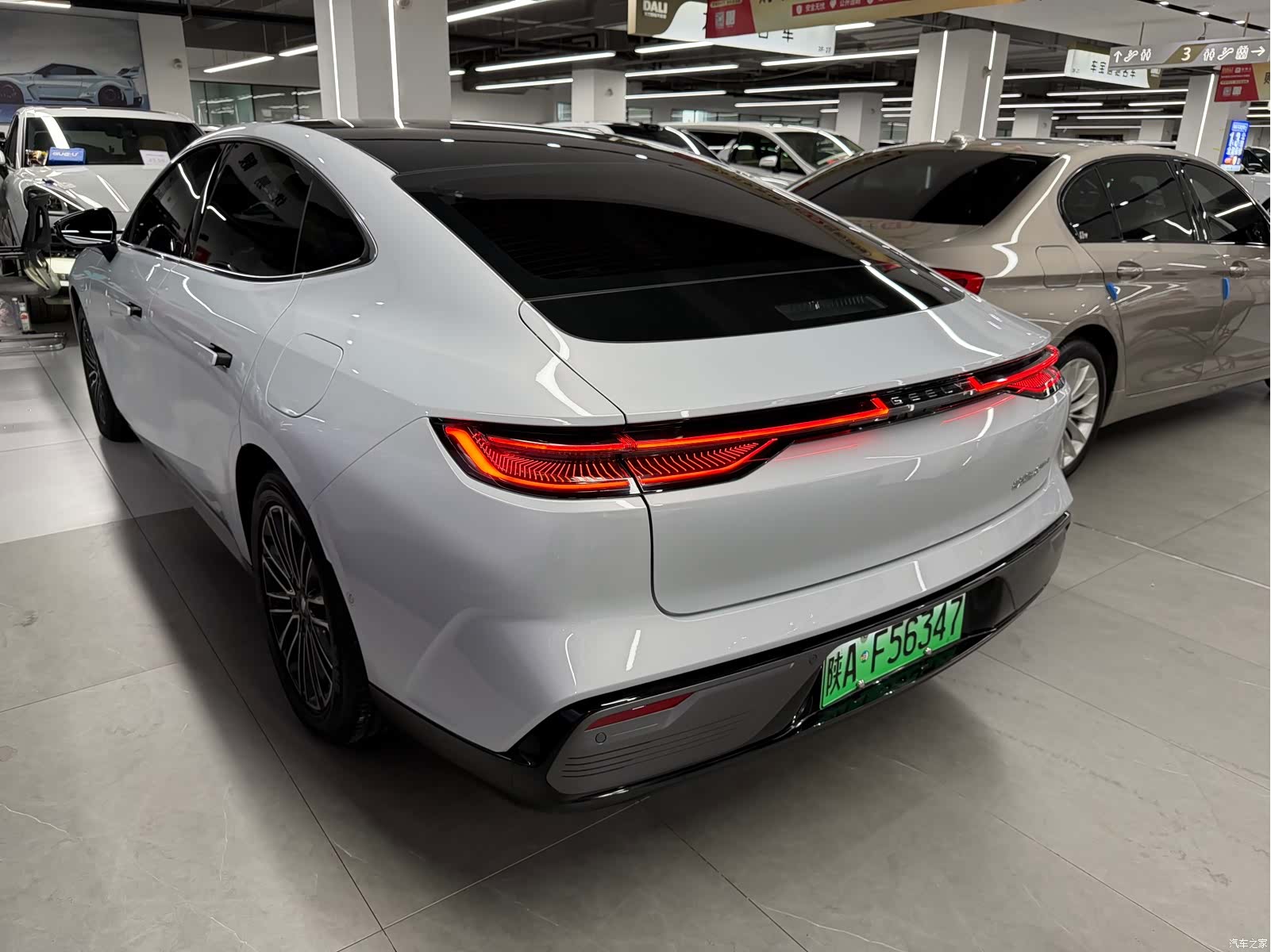 Geely 8, 2025 4