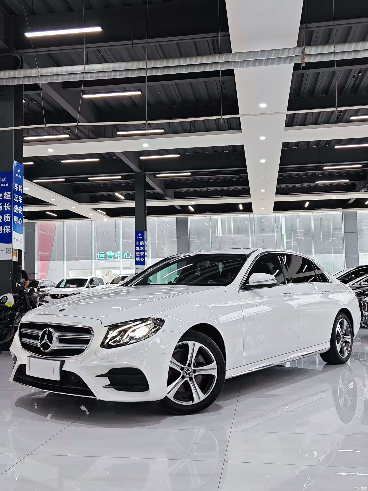 Mercedes-Benz E-Class, 2019 1