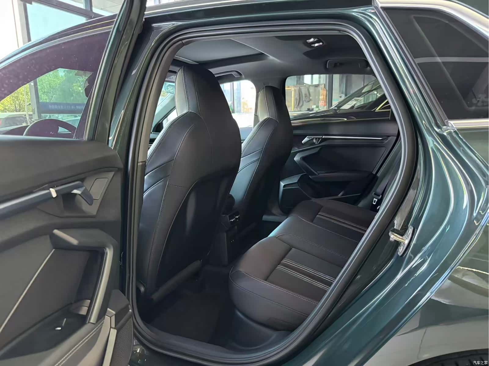 Audi A3, 2022 все фото