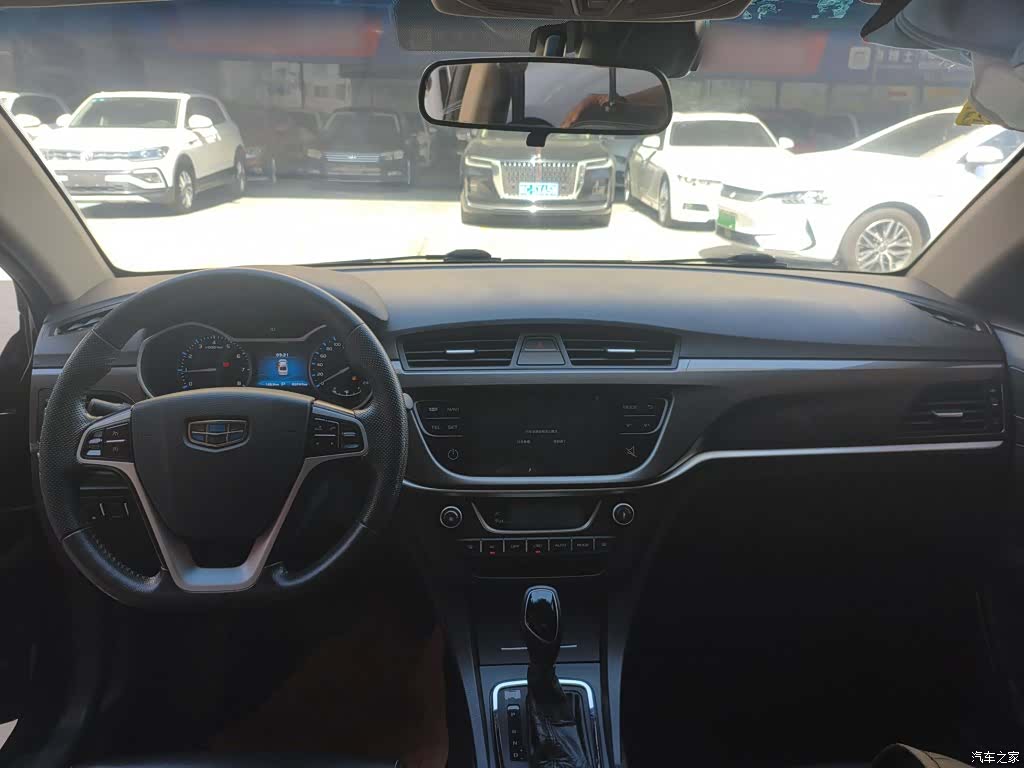 Geely Emgrand, 2017 10