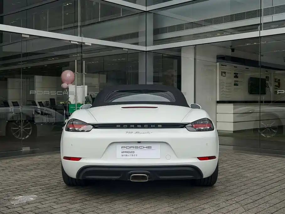 Porsche 718