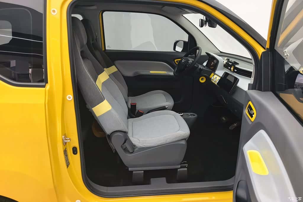 Wuling MINIEV, 2021 8