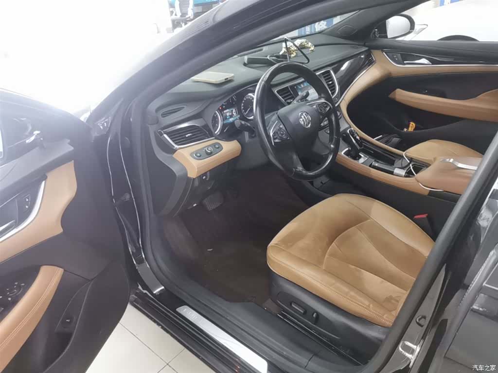 Buick LaCrosse, 2017 16