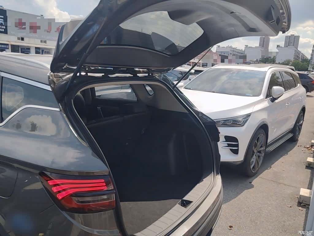 Geely Coolray, 2023 19