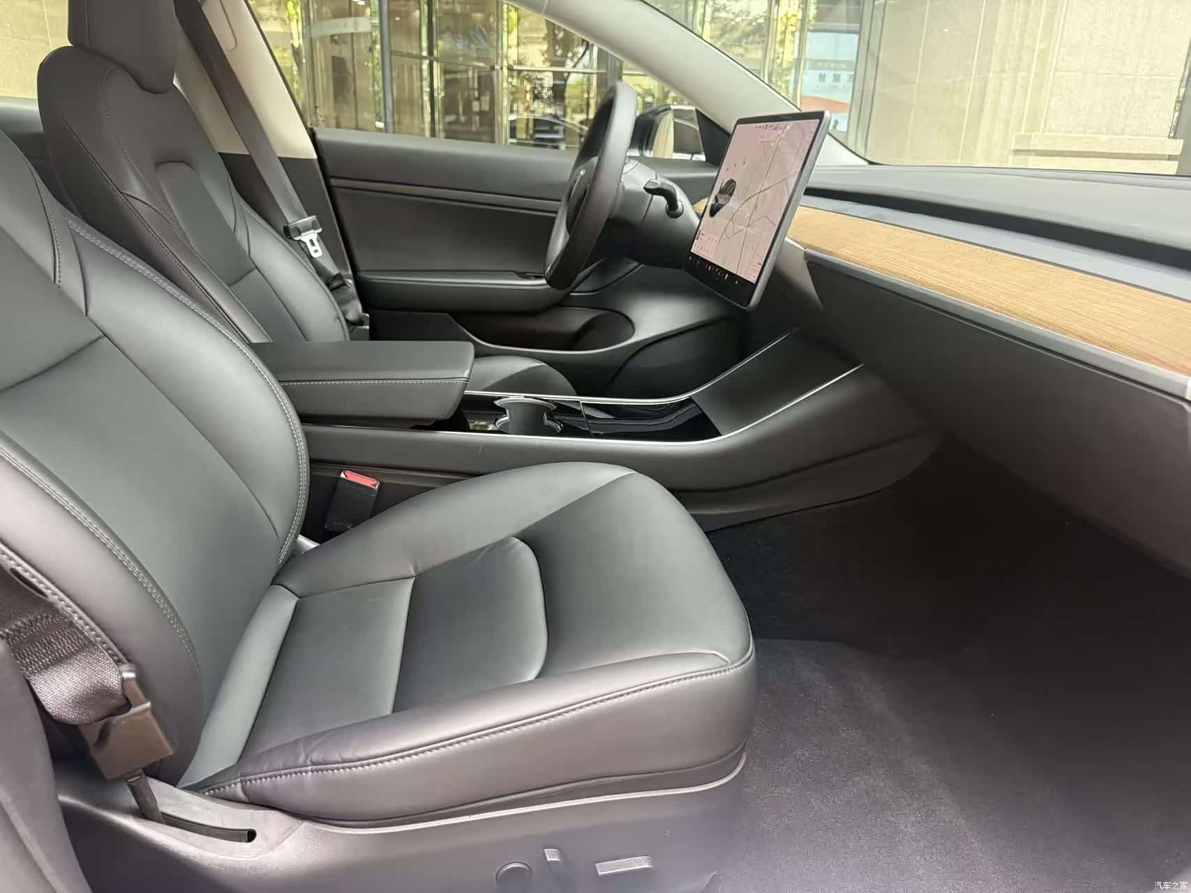 Tesla Model 3, 2020 12