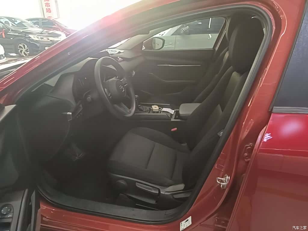 Mazda Mazda3, 2020 15