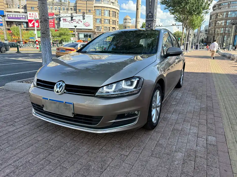 Volkswagen golf