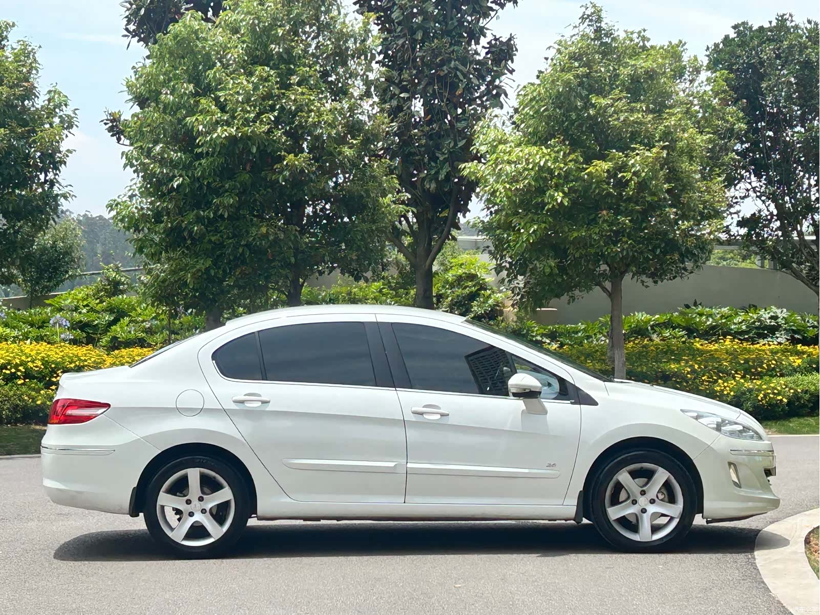 Peugeot 408, 2014 7