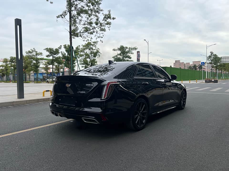 Cadillac CT4