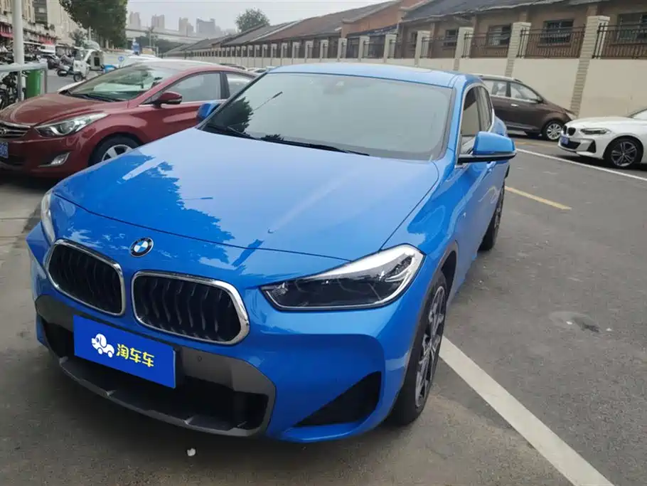 BMW X2