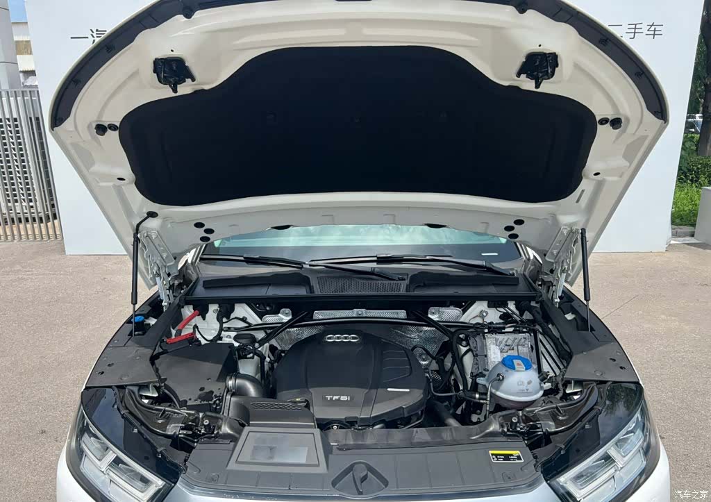 Audi Q5L, 2021 12