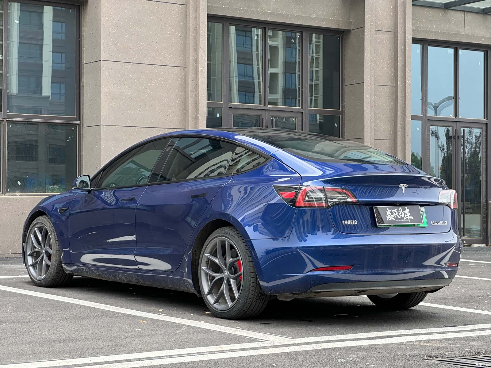 Tesla Model 3, 2022 9