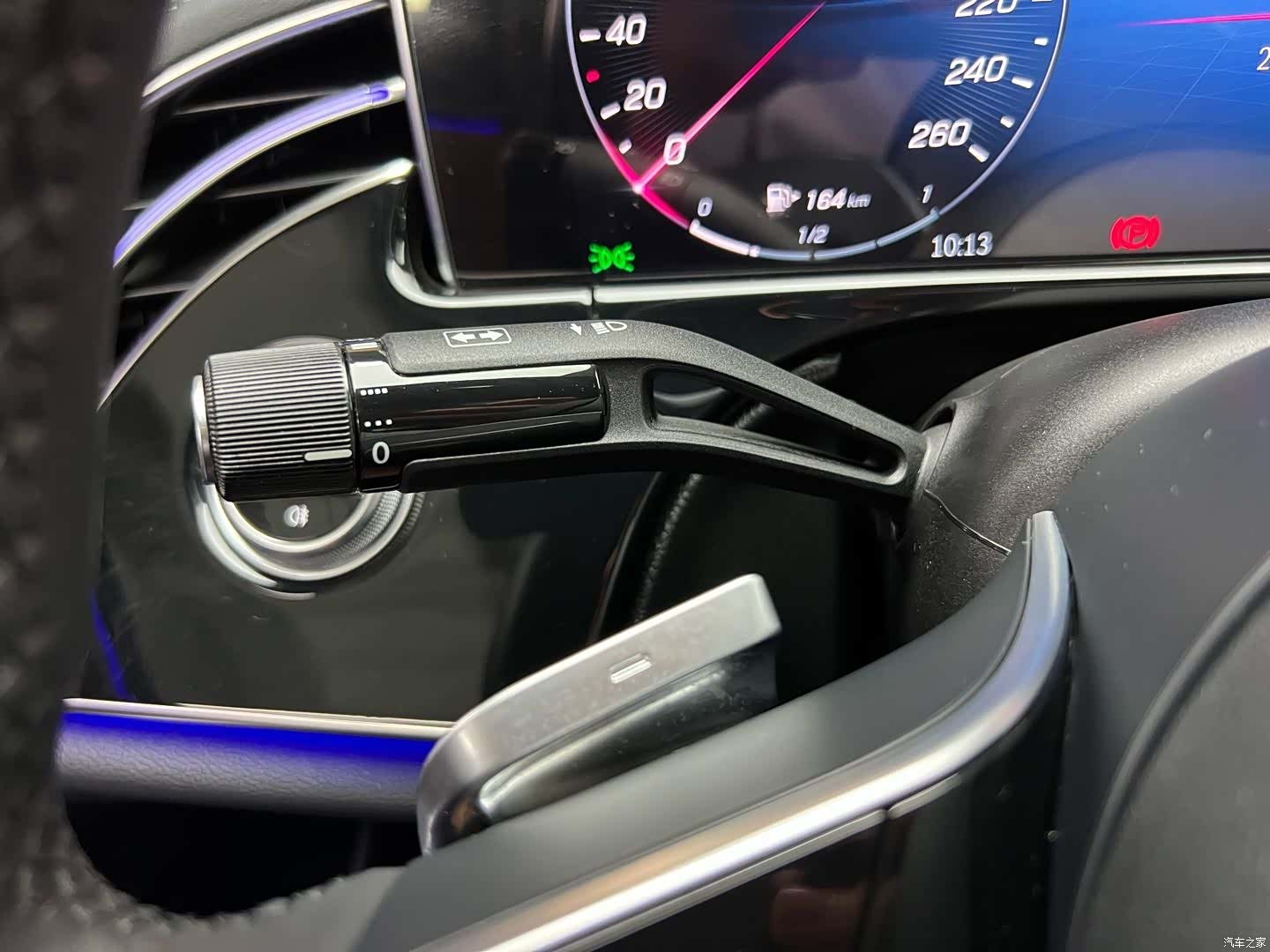Mercedes-Benz E-Class, 2024 23