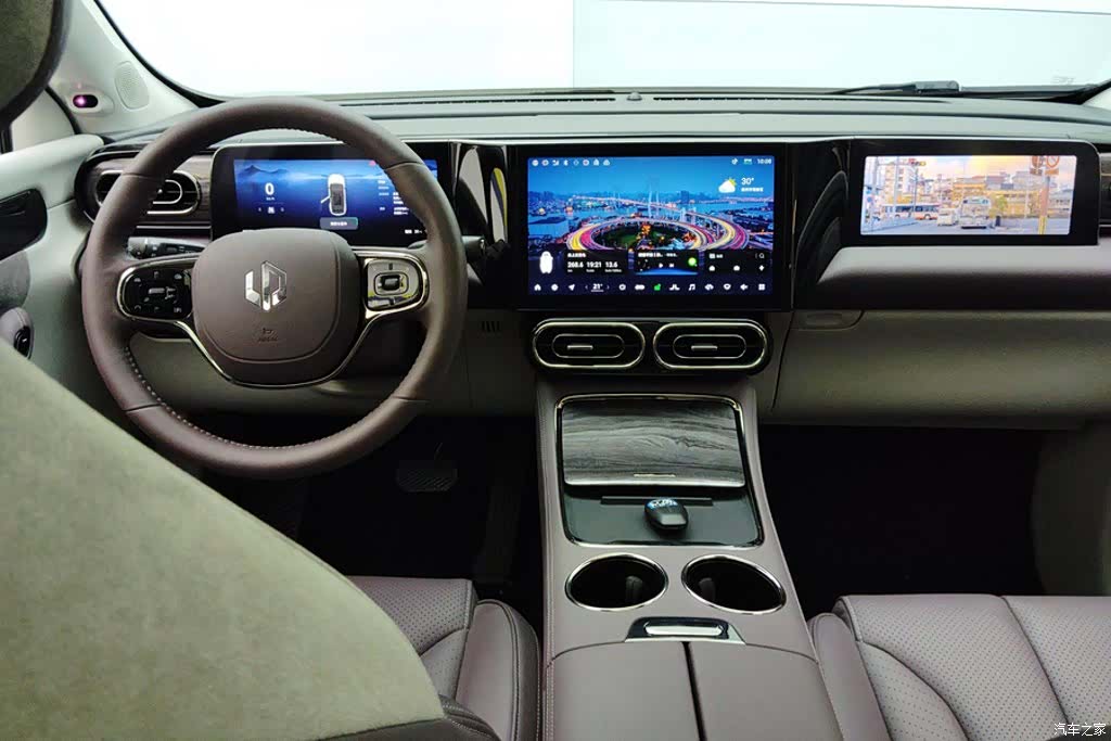 Leapmotor C11, 2022 12