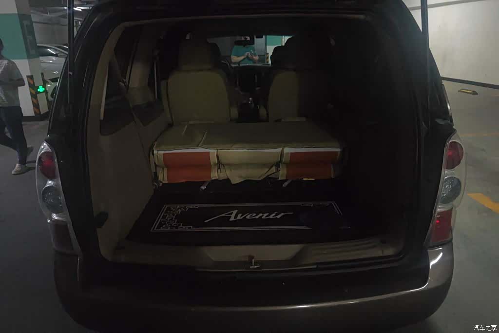 Buick GL8, 2017 4