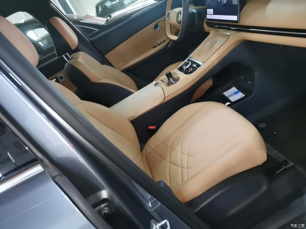 Geely 7, 2025 25