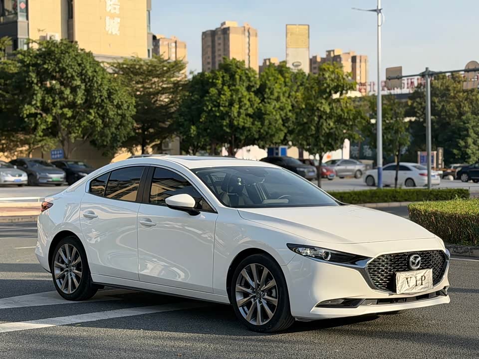 Mazda 3 Angkesaila