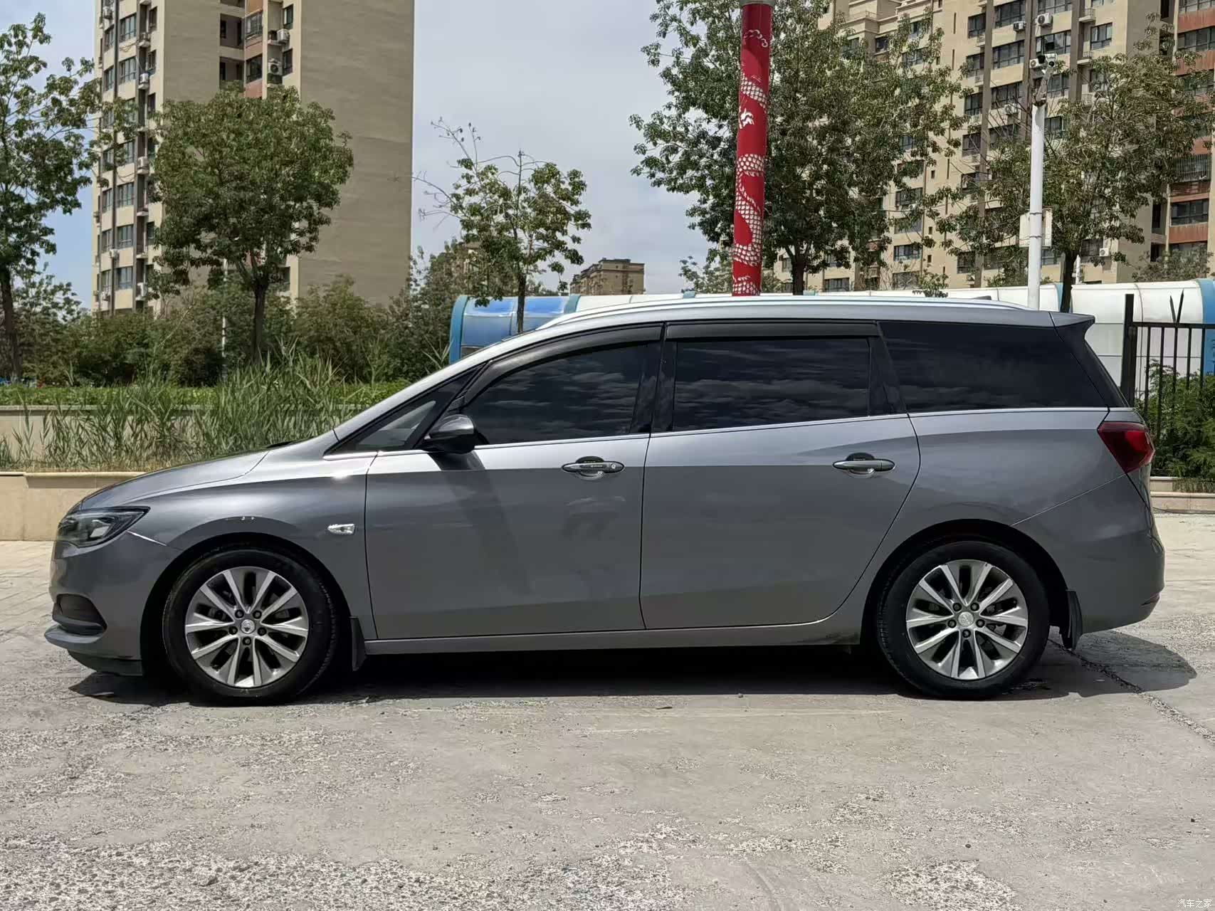 Buick GL6, 2021 10