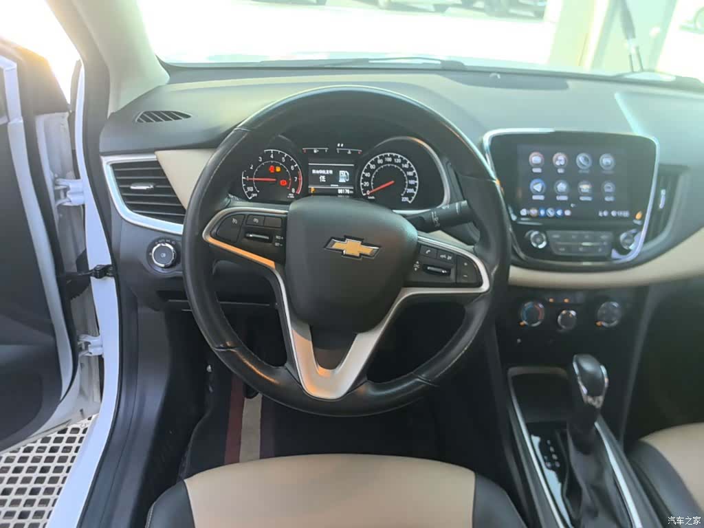 Chevrolet 320, 2022 11