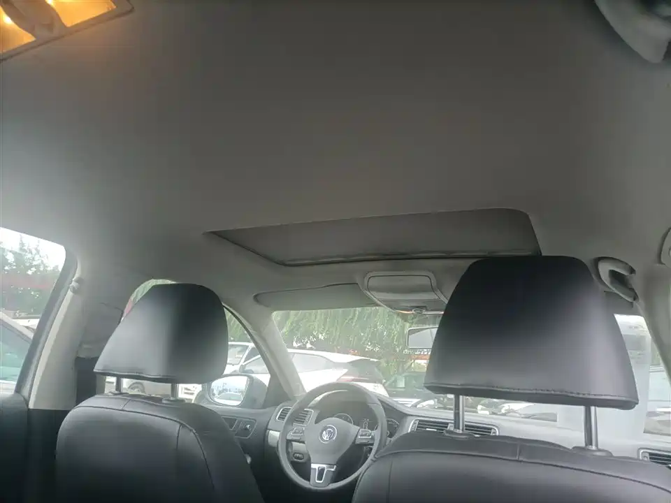 Volkswagen Sagitar Volkswagen Sagitar