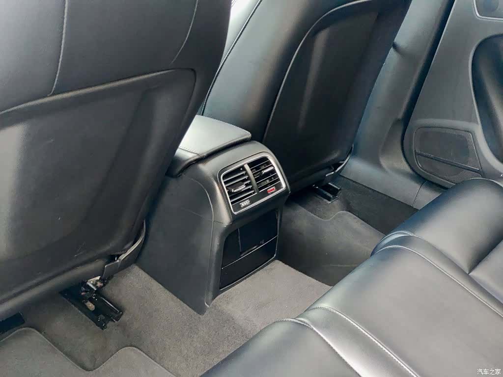 Audi A4L, 2015 9