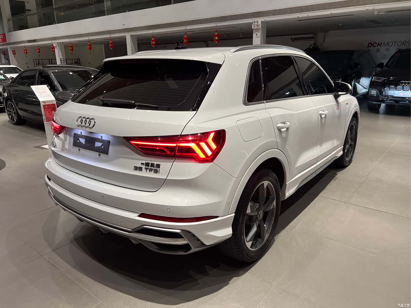 Audi Q3, 2023 4
