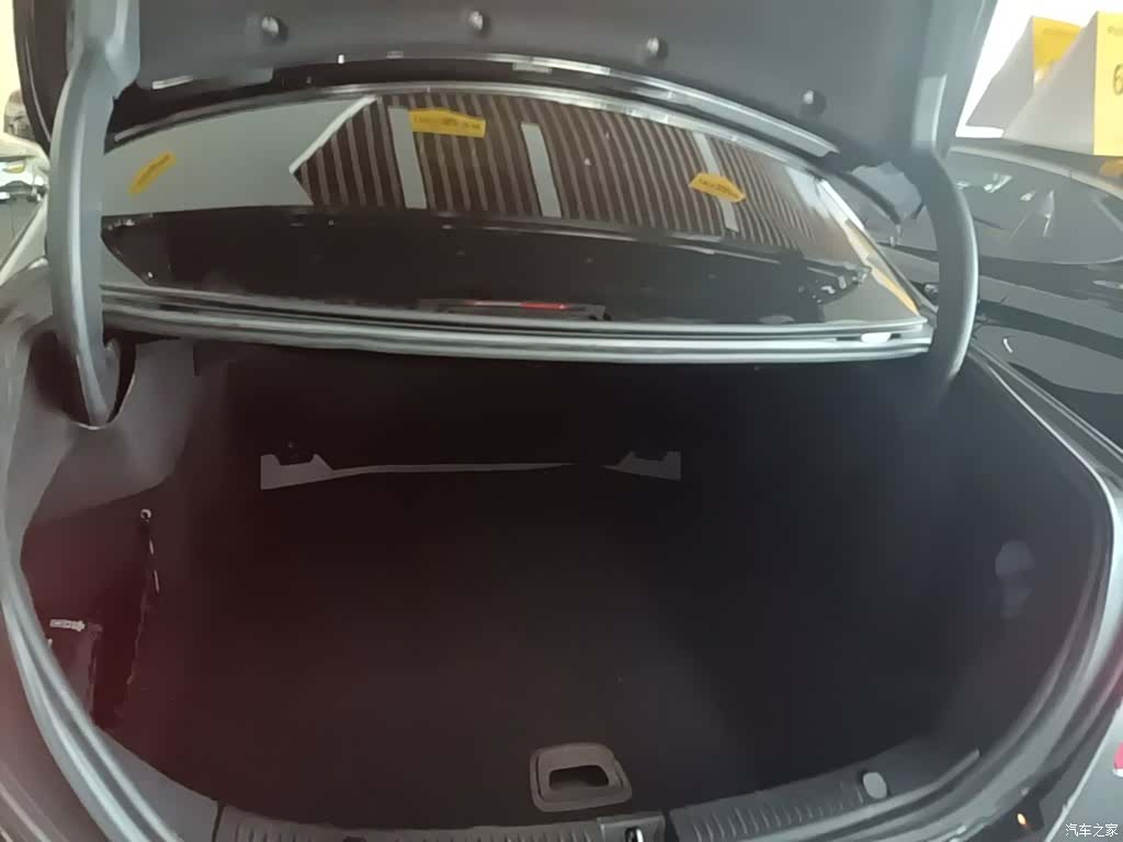 Mercedes-Benz E-Class, 2016 19