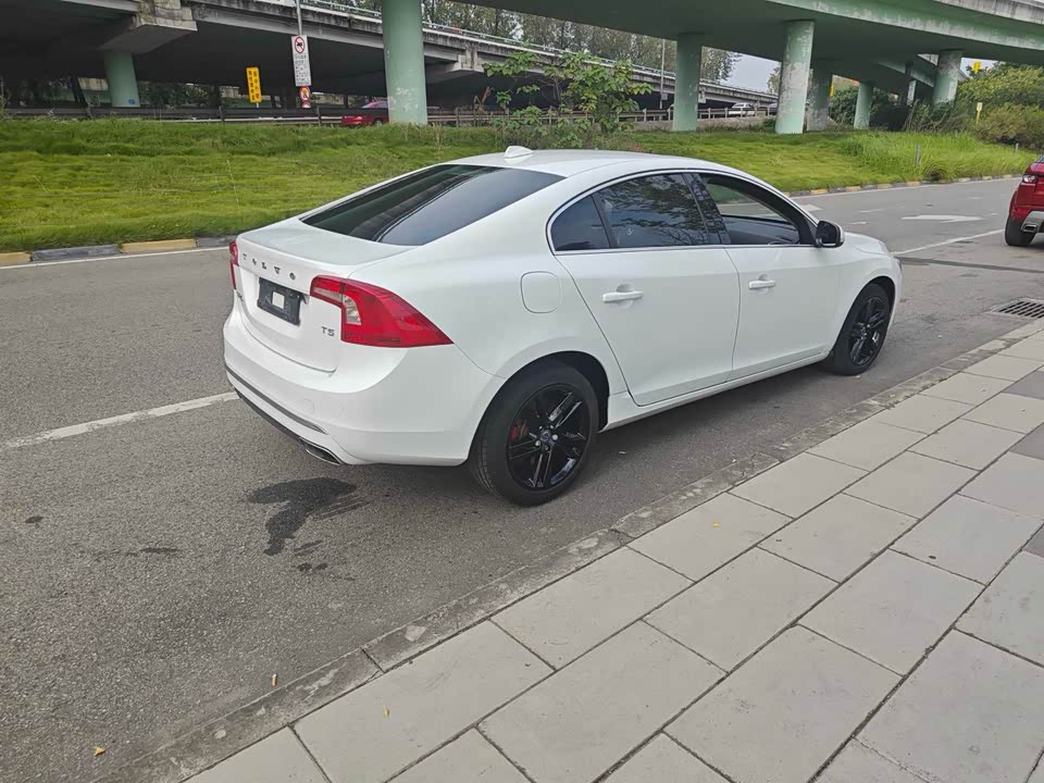 Volvo S60