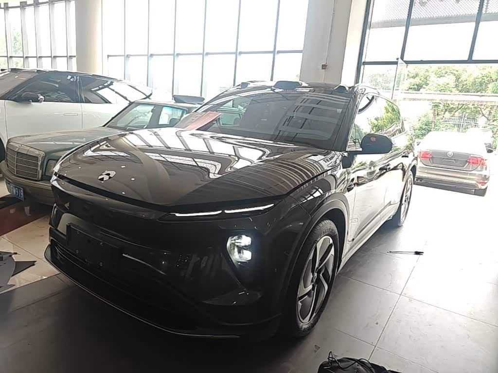 NIO ES6