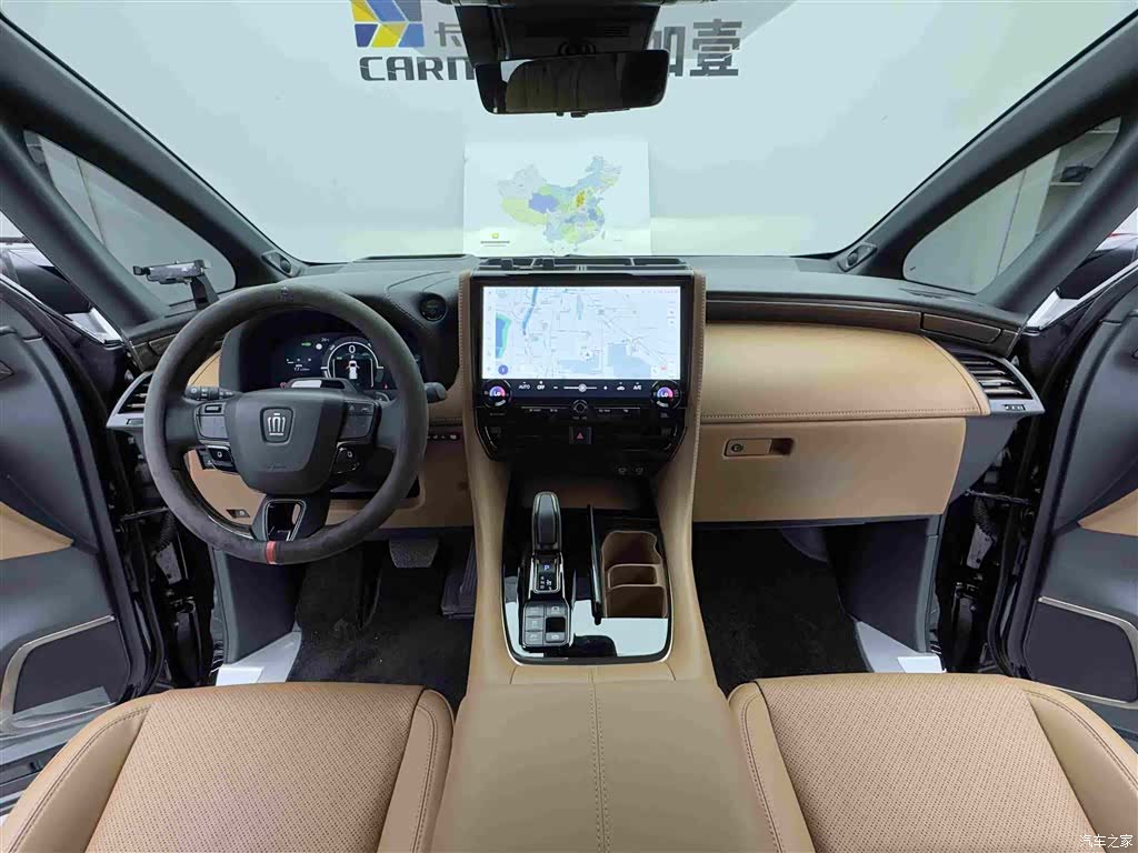 Toyota Vellfire, 2025 10