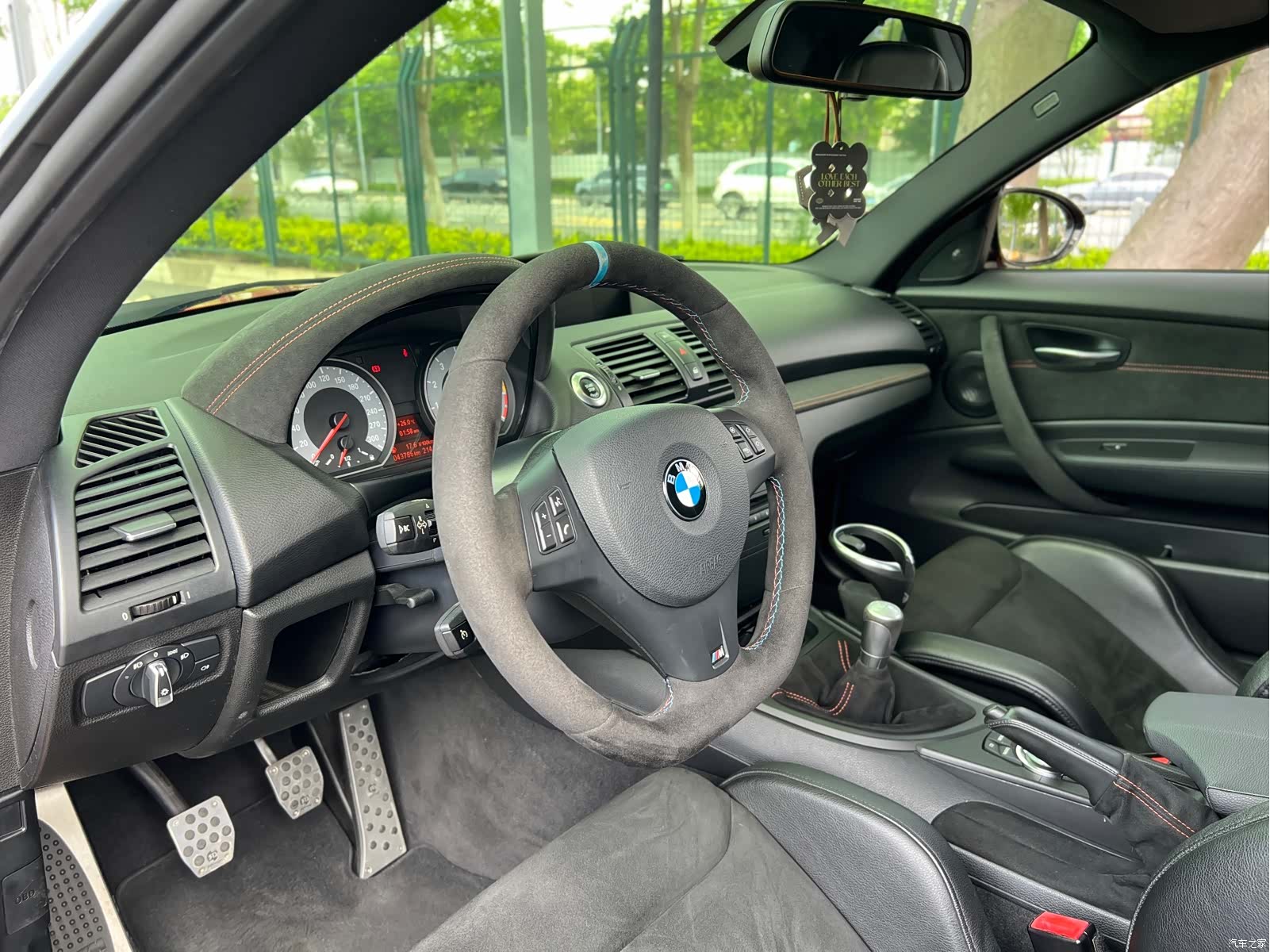 BMW 1 Series, 2012 9