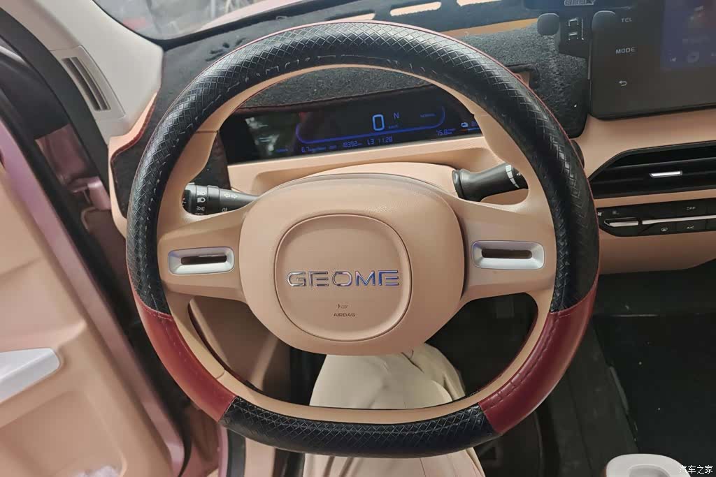 Geely Panda, 2024 15