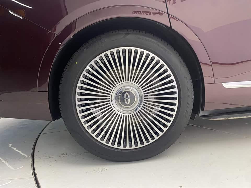 AITO Ask the world M9