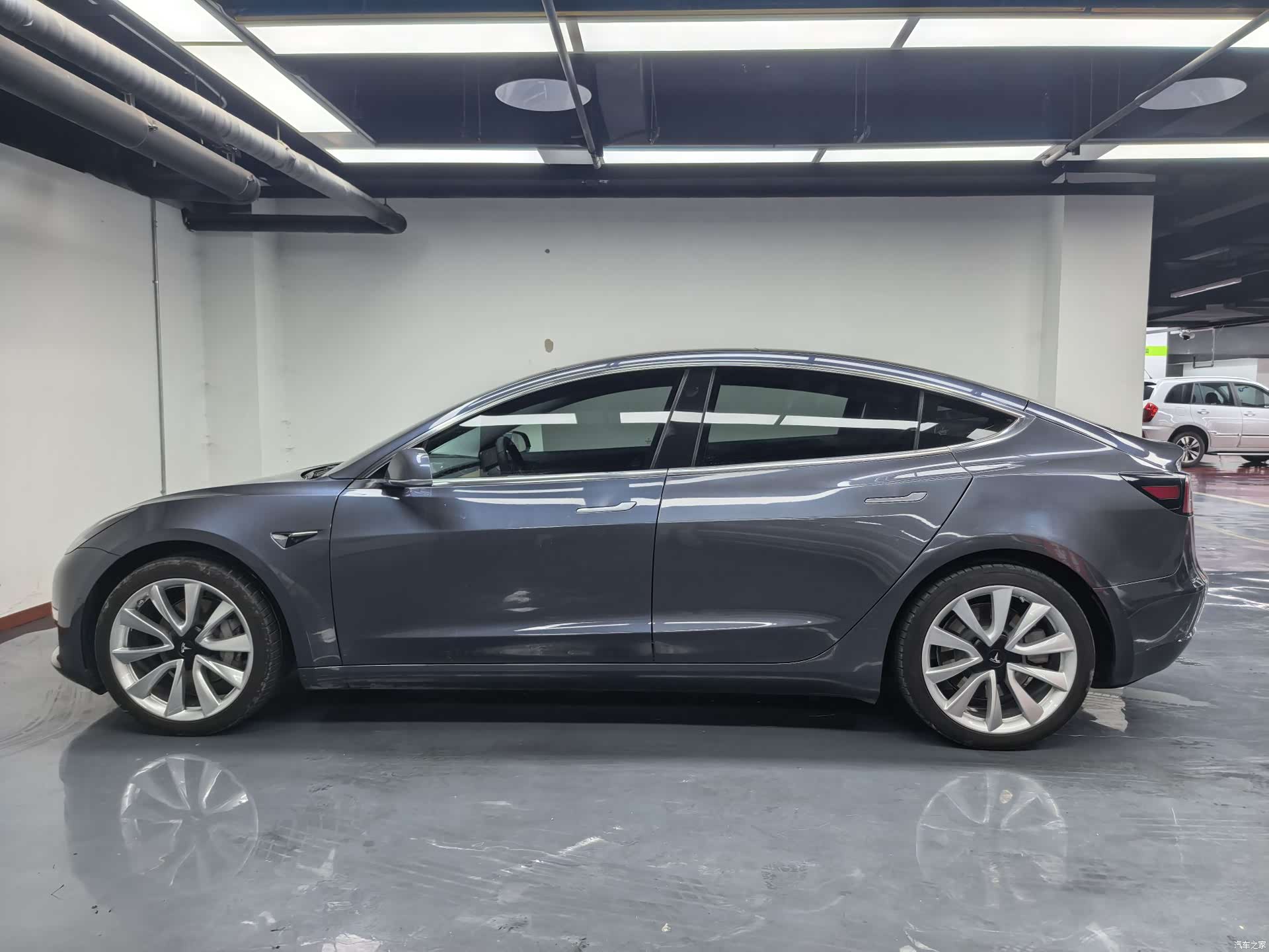 Tesla Model 3, 2020 9