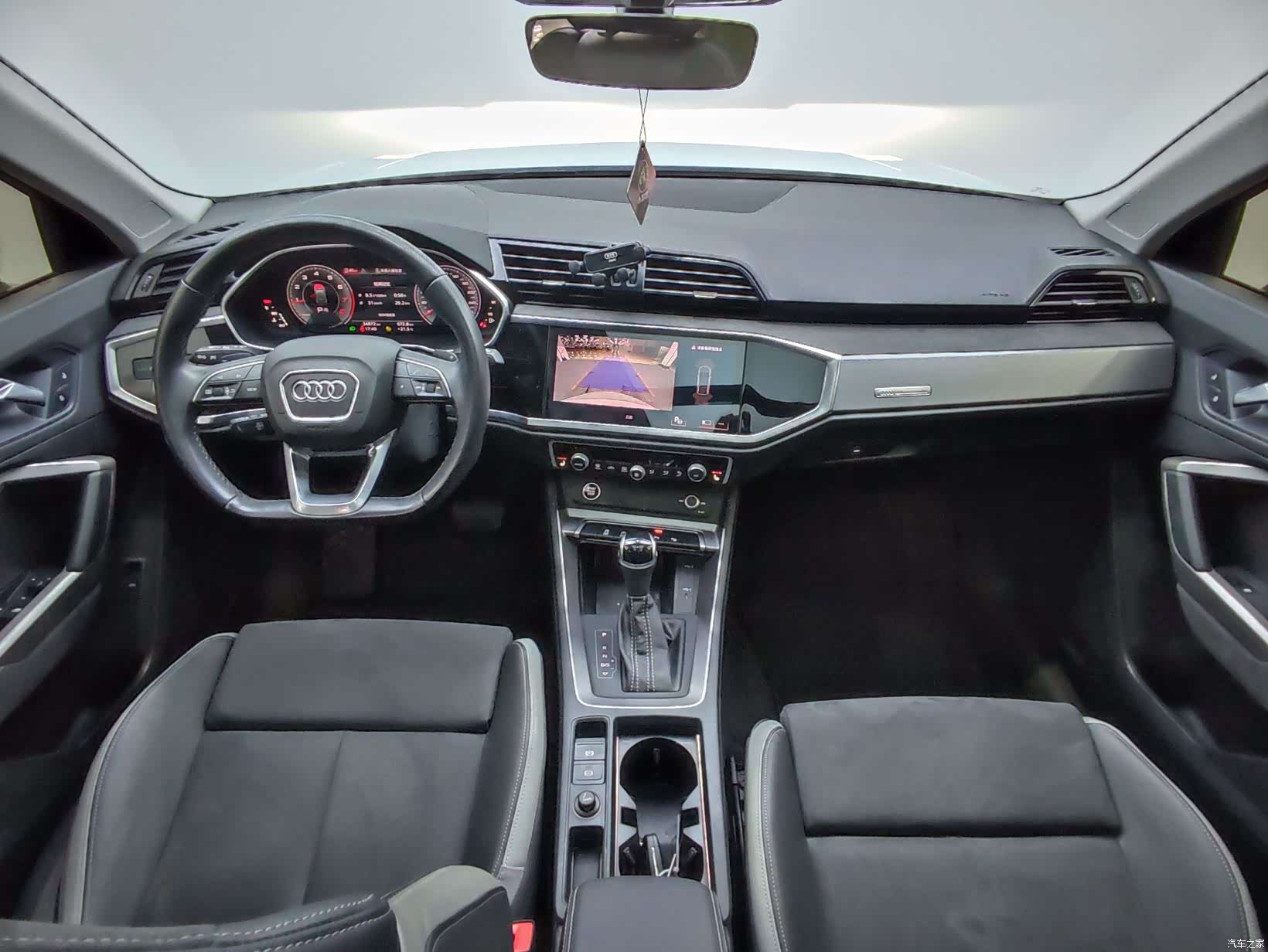 Audi Q3, 2022 8