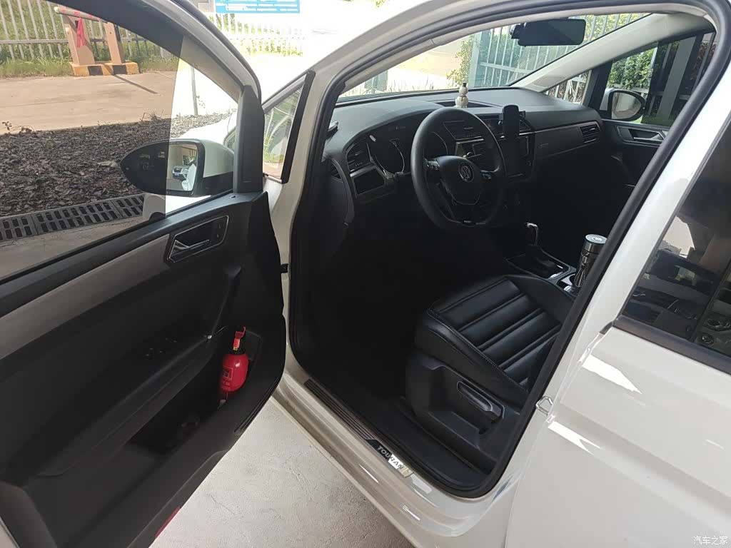 Volkswagen L, 2018 13