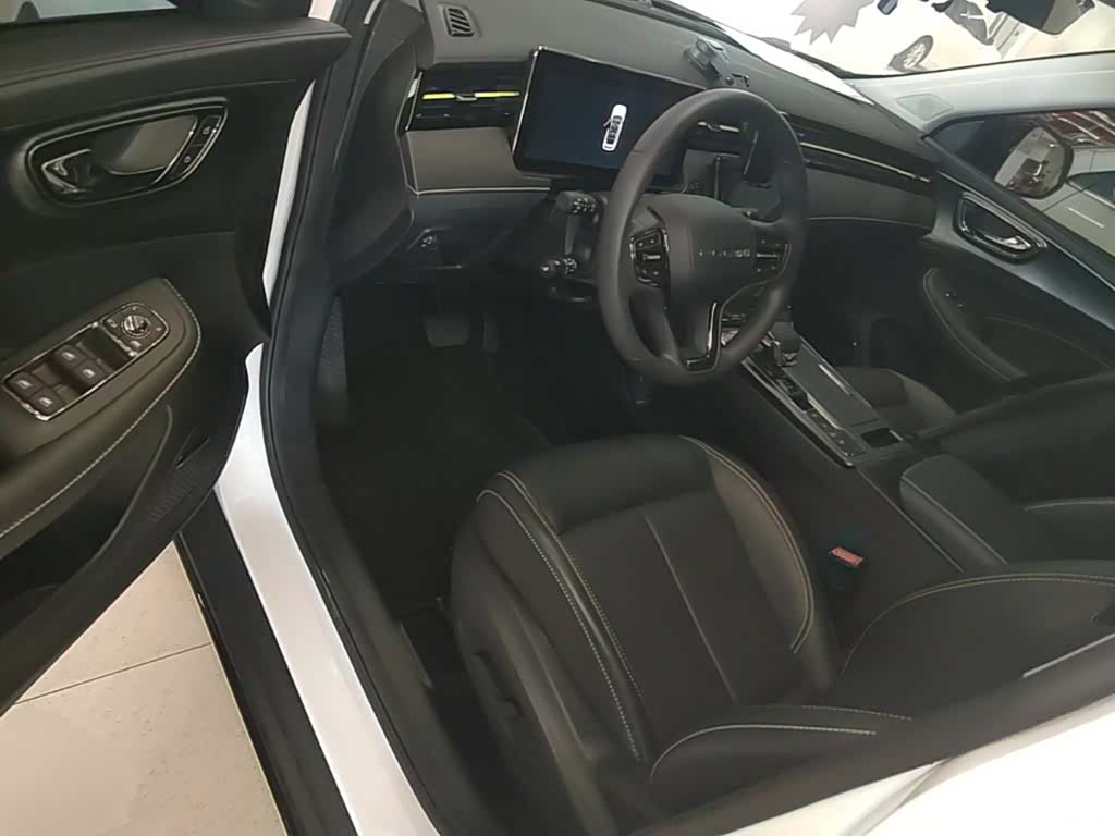 Roewe RX5, 2024 16