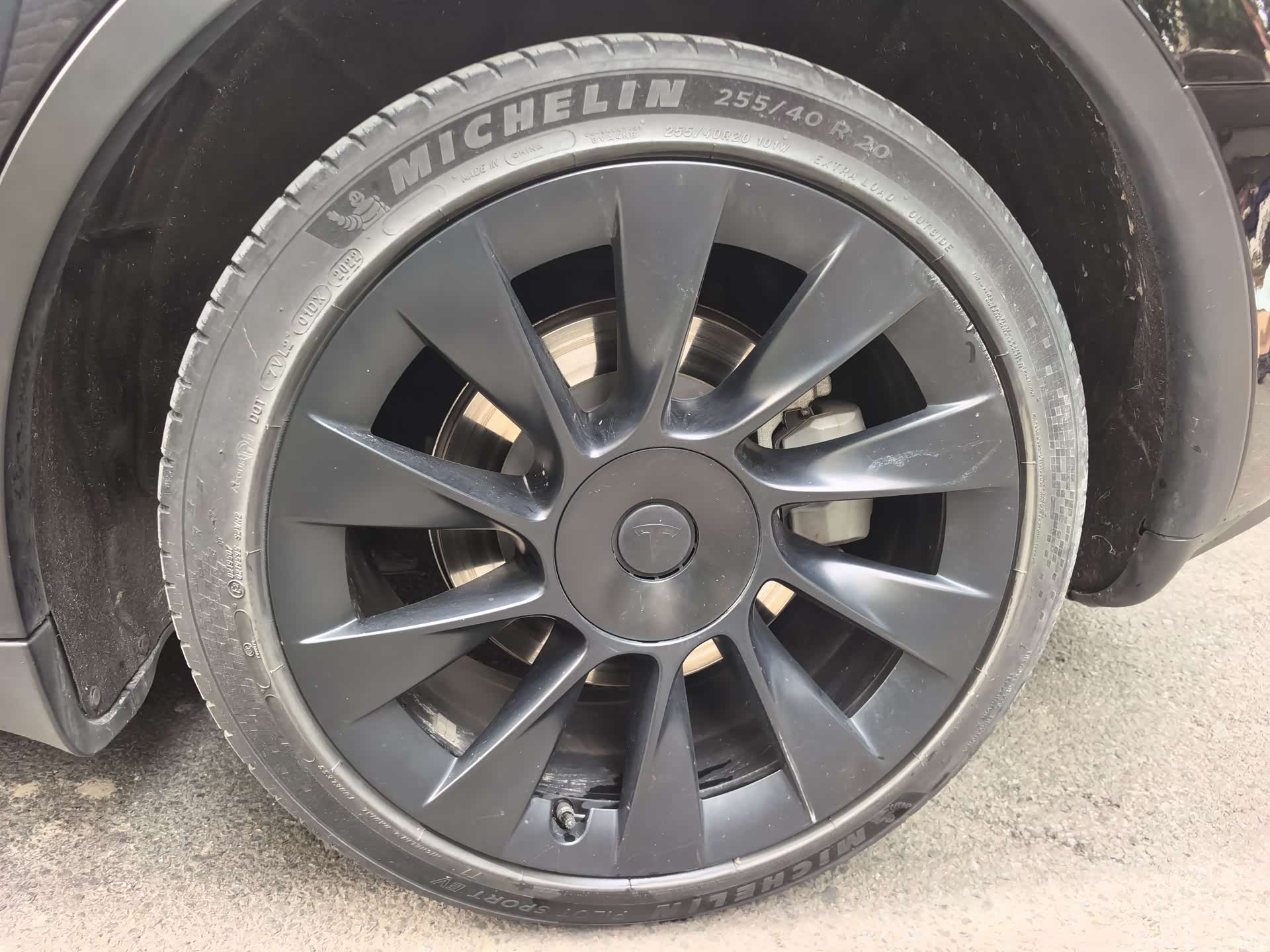 Tesla Model Y, 2022 19