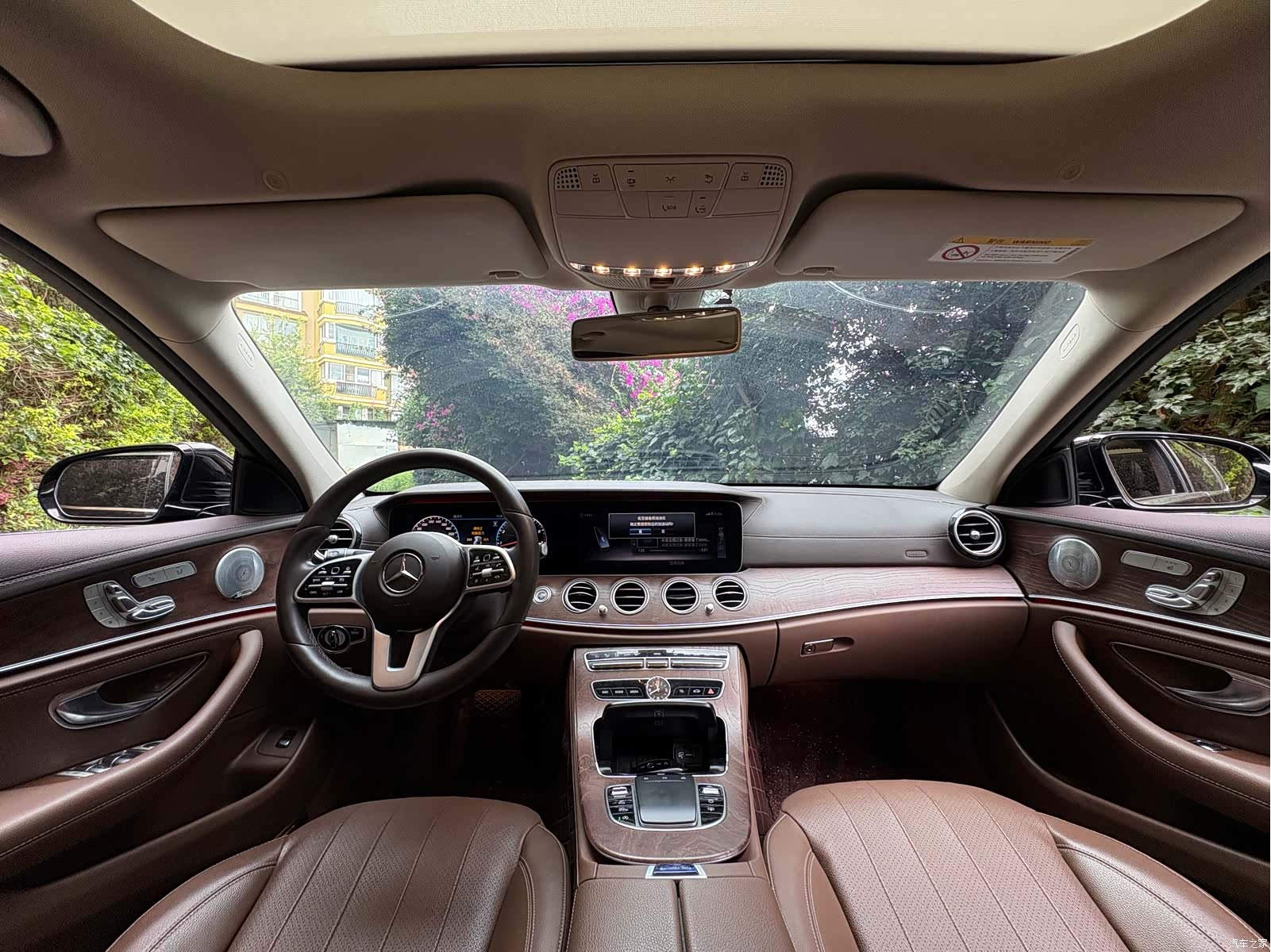 Mercedes-Benz E-Class, 2019 9