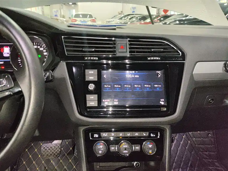 Volkswagen Tiguan L Volkswagen Tiguan L