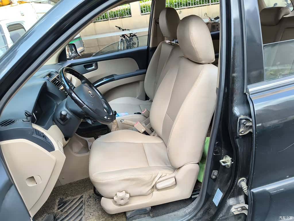 Kia GL, 2015 12