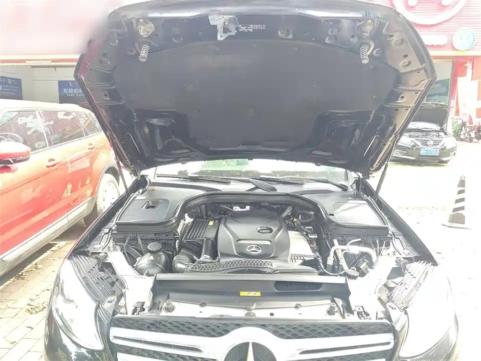 Mercedes-Benz GLC Mercedes-Benz GLC